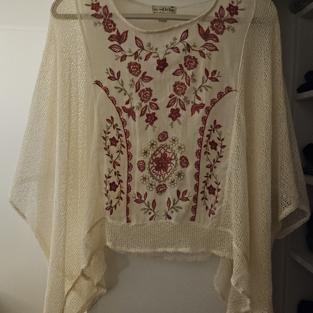 NEW Beige Red Floral Boho Poncho